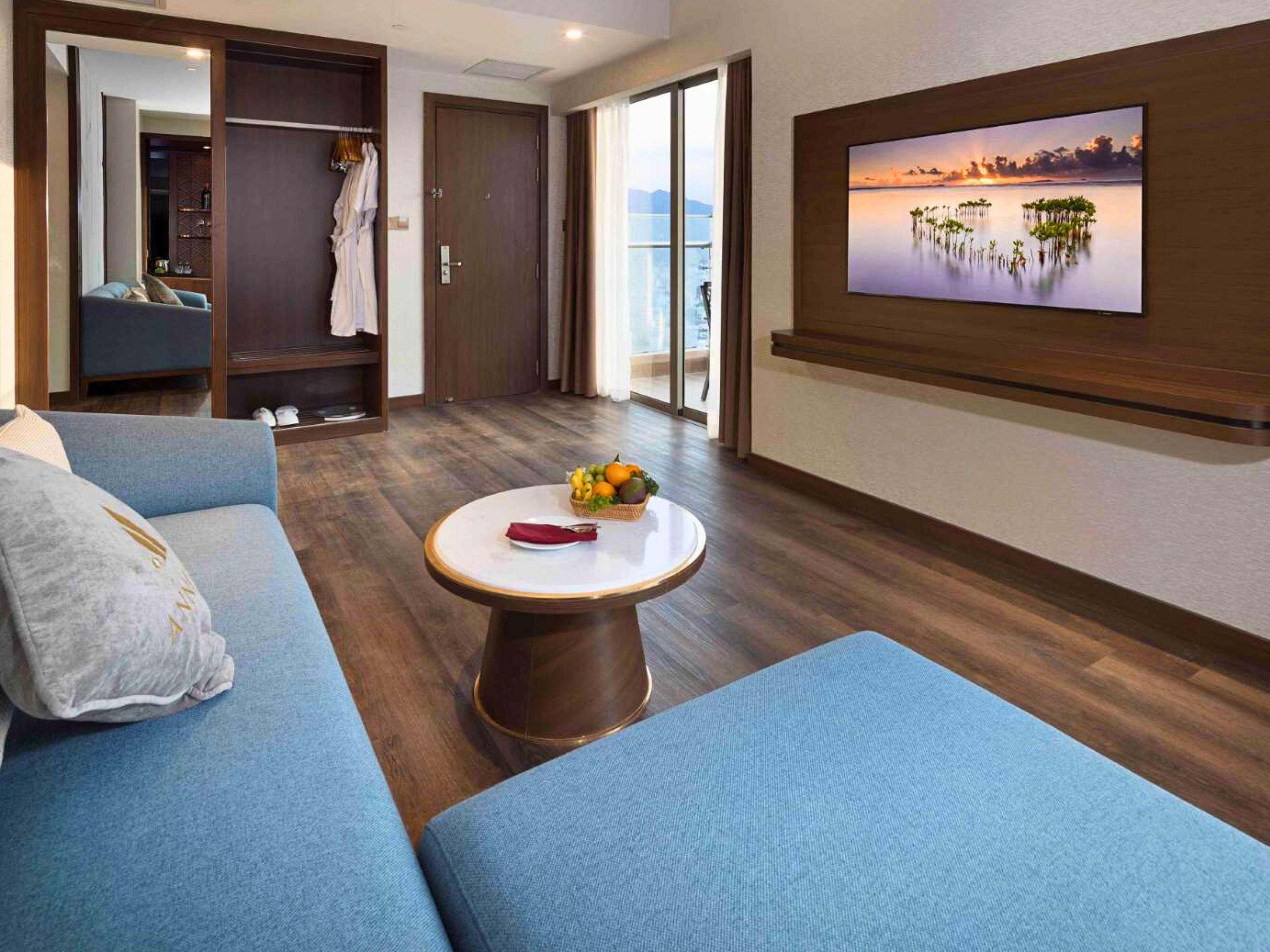 Executive Club Suite City view
