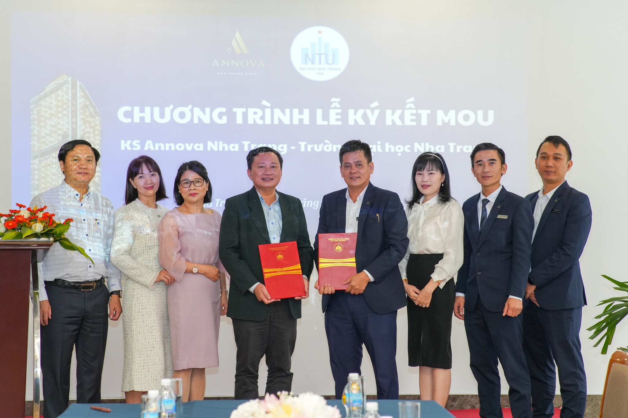 CHƯƠNG TRÌNH LỄ KÝ KẾT MOU GIỮA ĐẠI HỌC NHA TRANG VÀ ANNOVA NHA TRANG HOTEL