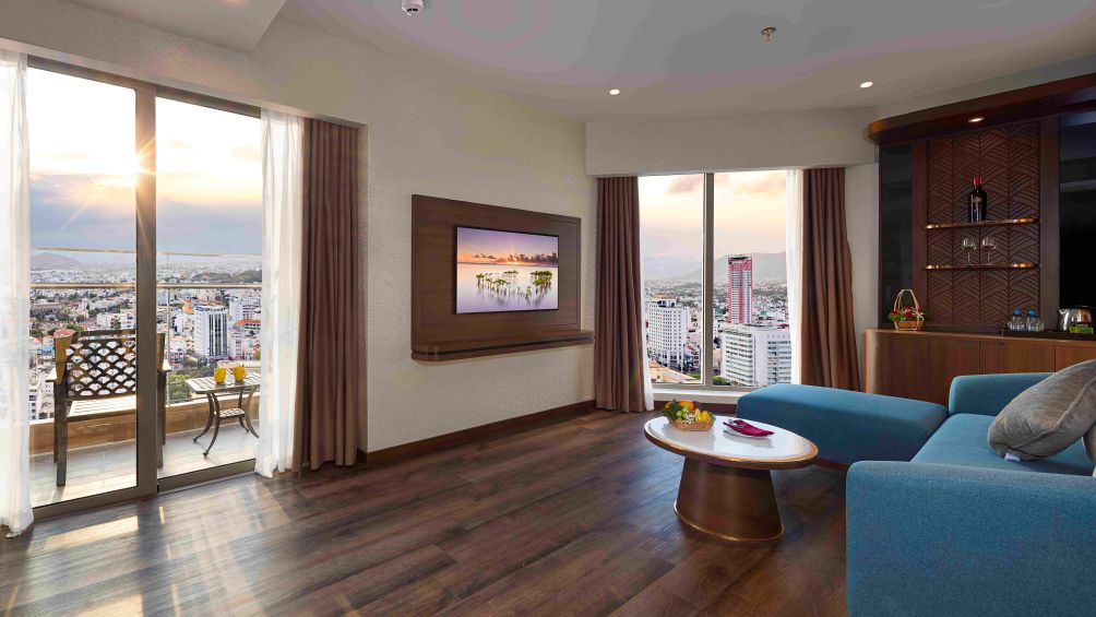 Junior Club Suite